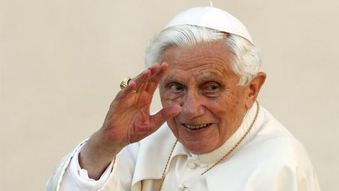 Pope Benedict resigns
